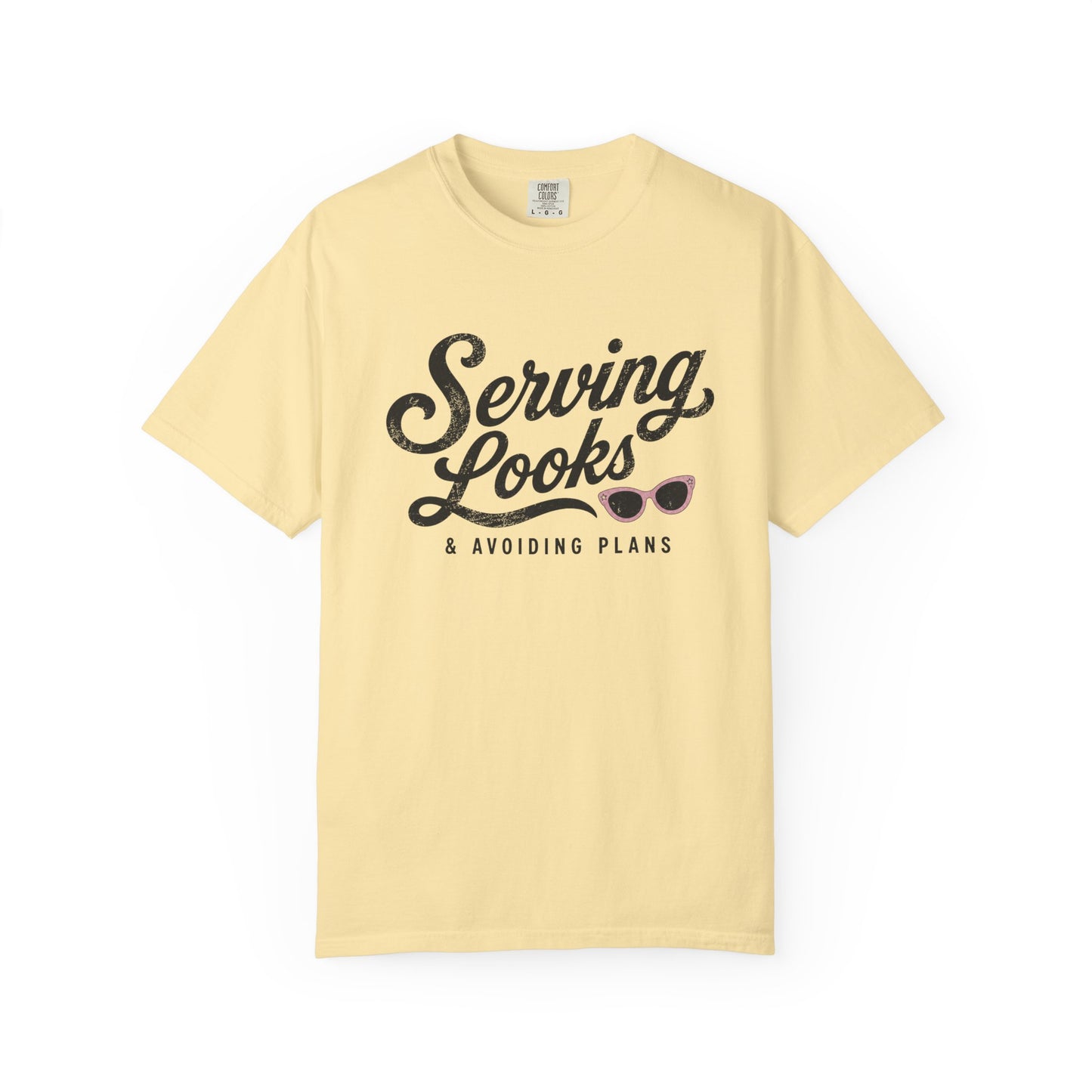 Serving Looks Tee