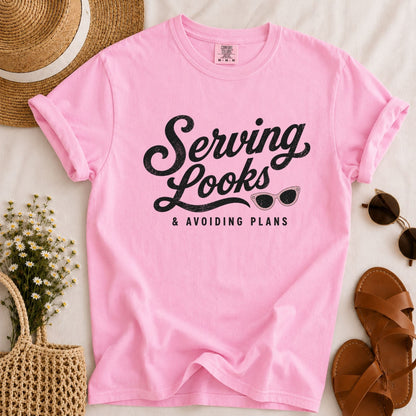 Serving Looks T-shirt