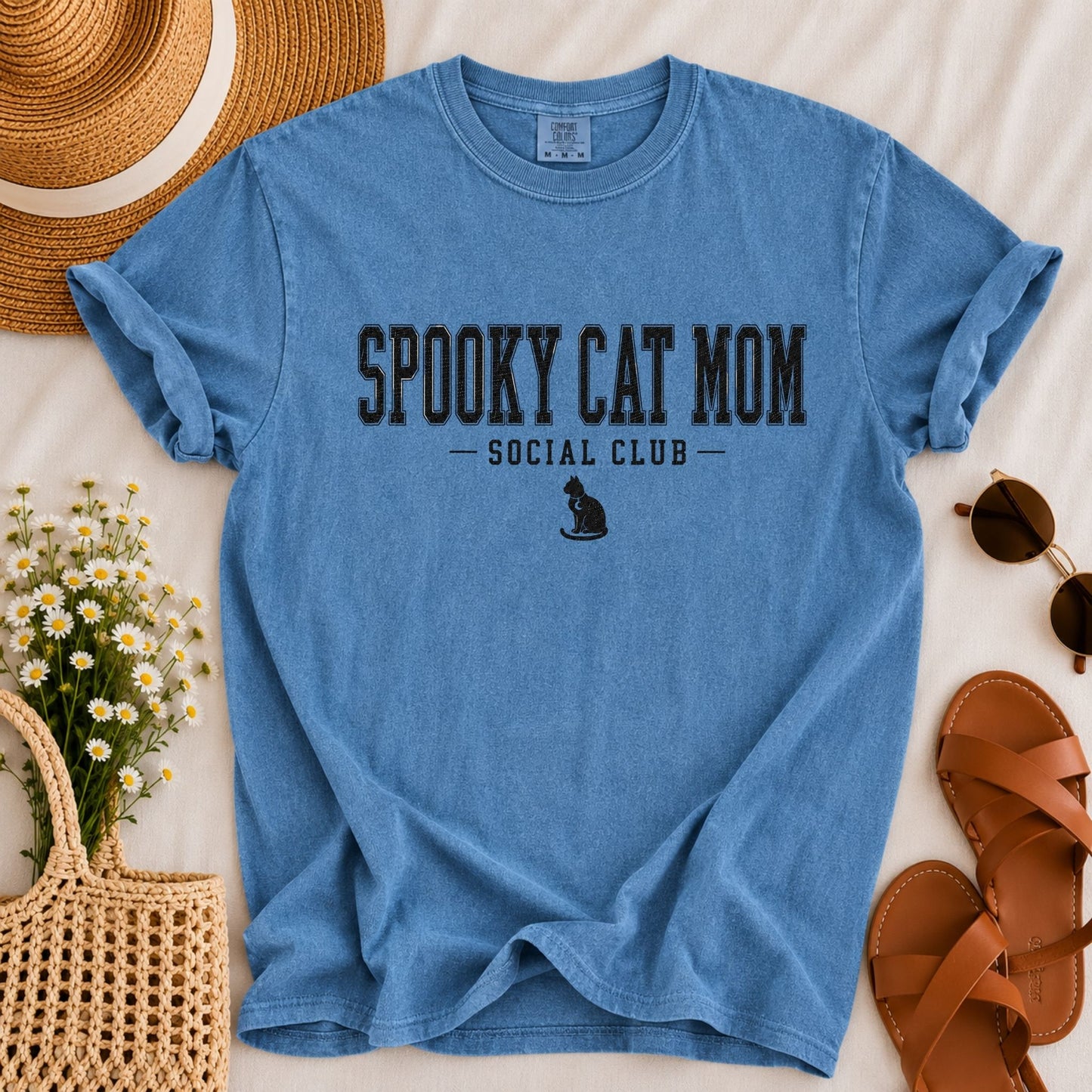 Spooky Cat Mom T-shirt