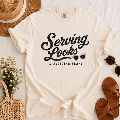Serving Looks T-shirt
